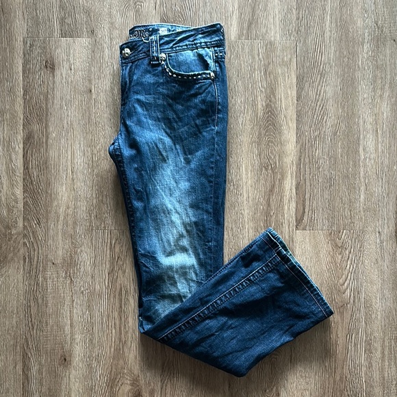 Miss Me Bootcut Jeans Size 30 Dark Wash Embellished Pockets - Picture 1 of 8